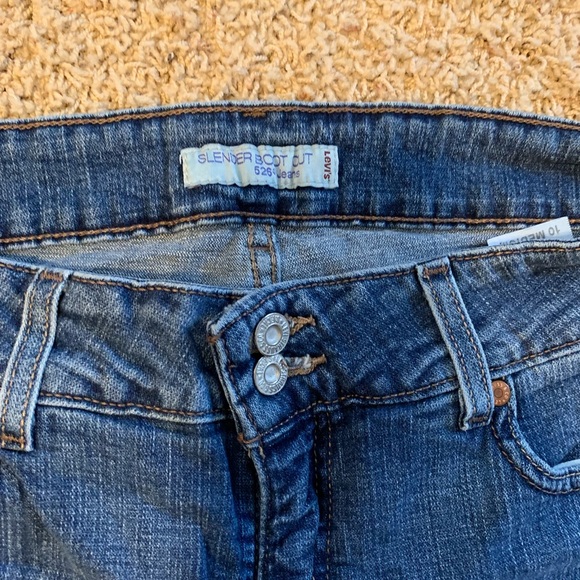 Levi’s slender boot cut jeans - Picture 2 of 3
